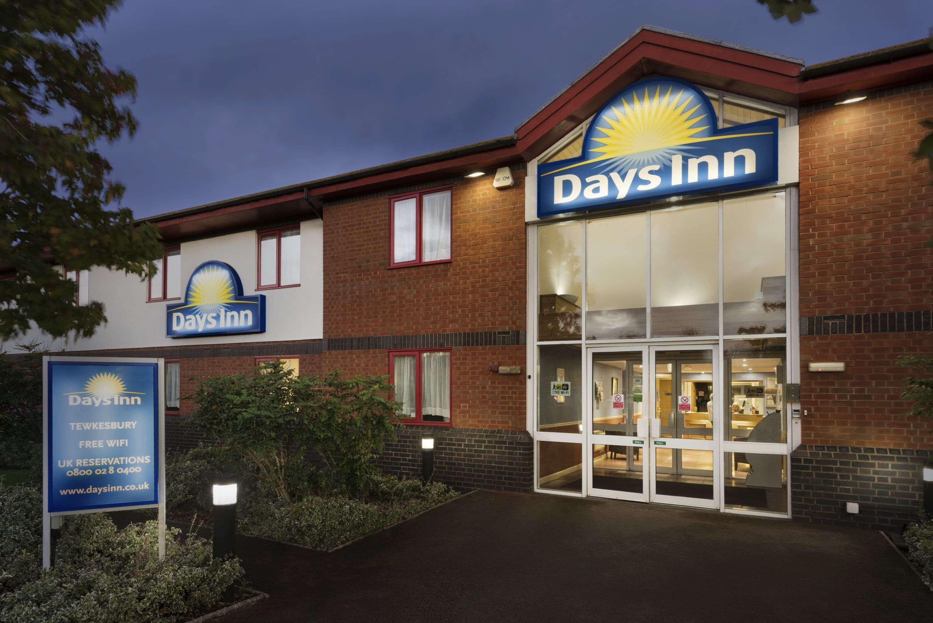 Days Inn Tewkesbury Strensham Zewnętrze zdjęcie