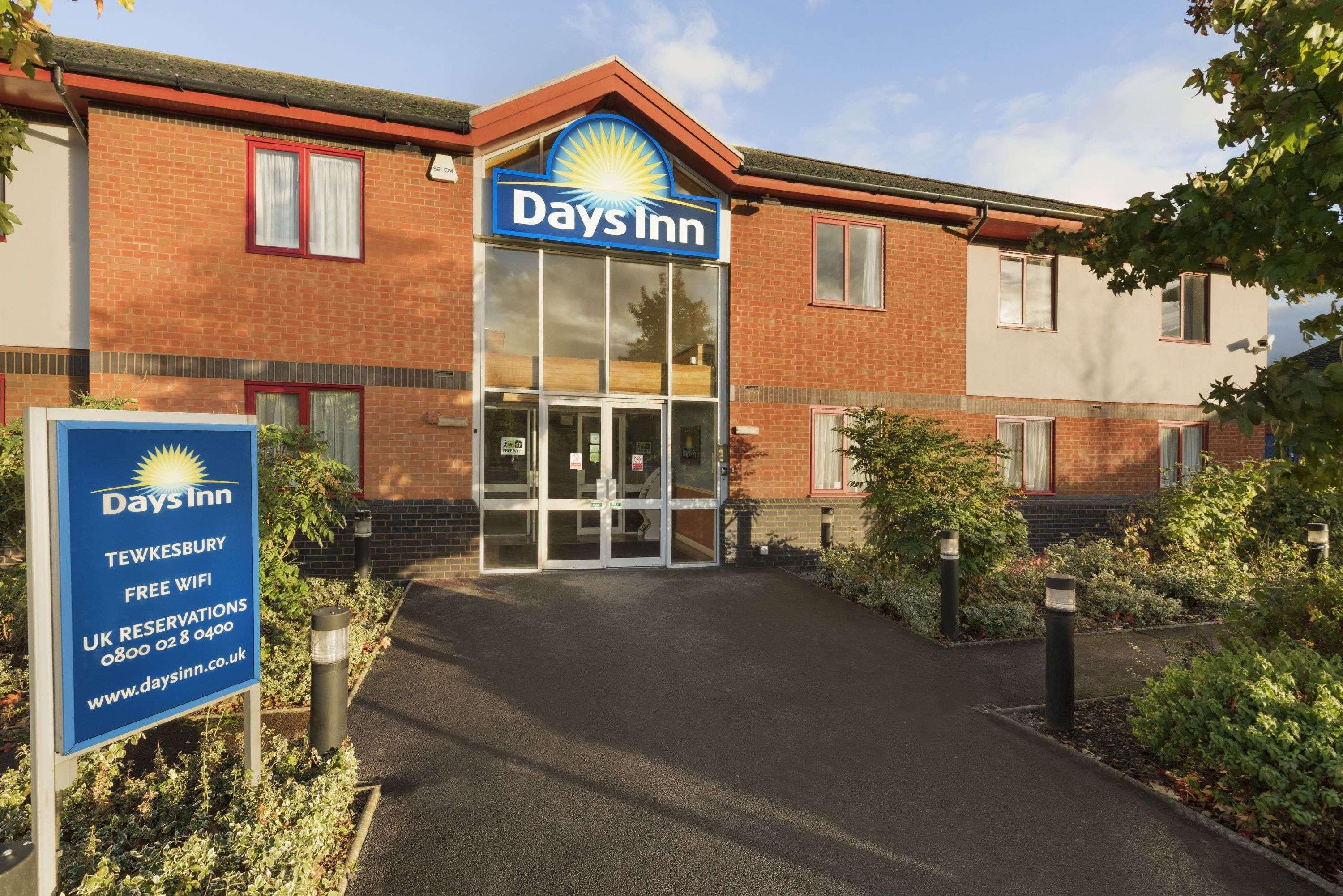 Days Inn Tewkesbury Strensham Zewnętrze zdjęcie