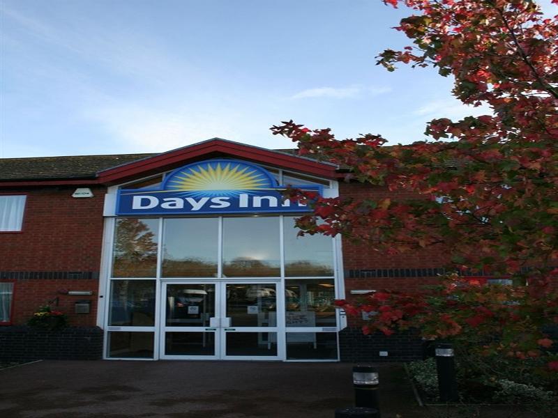 Days Inn Tewkesbury Strensham Zewnętrze zdjęcie