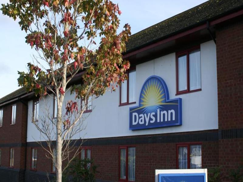 Days Inn Tewkesbury Strensham Zewnętrze zdjęcie