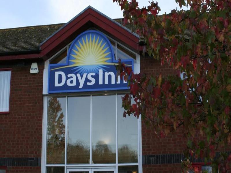 Days Inn Tewkesbury Strensham Zewnętrze zdjęcie