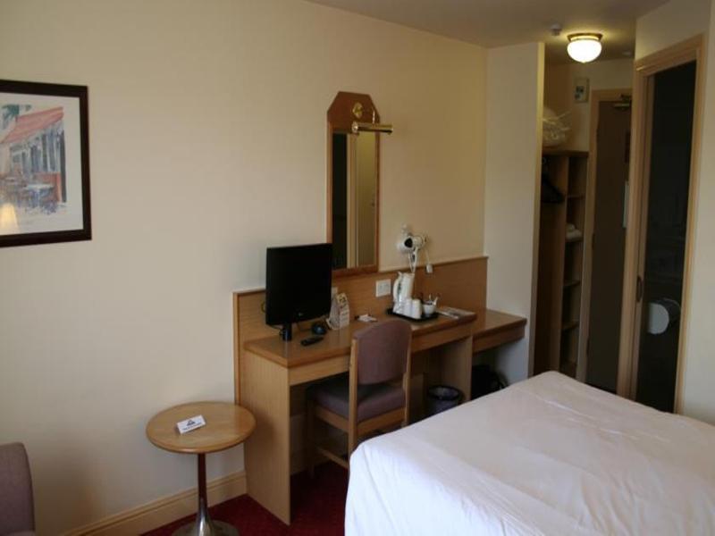 Days Inn Tewkesbury Strensham Zewnętrze zdjęcie