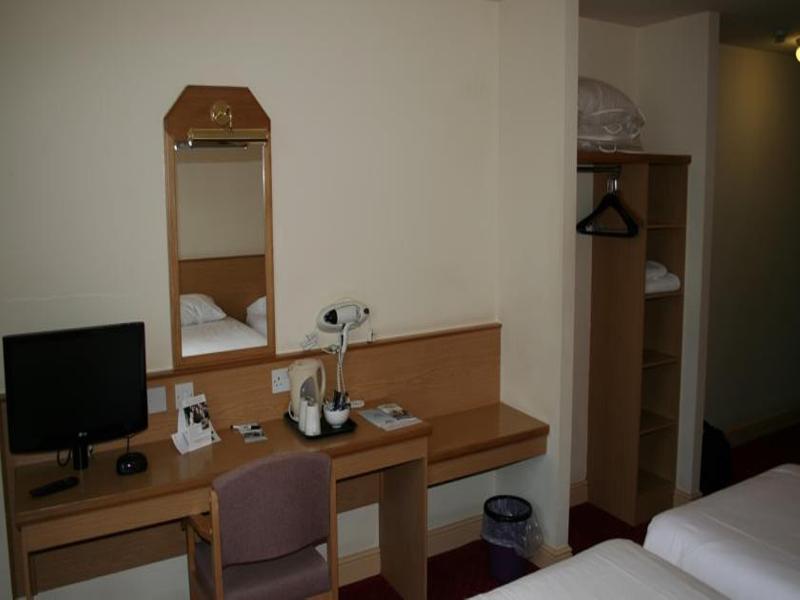 Days Inn Tewkesbury Strensham Zewnętrze zdjęcie